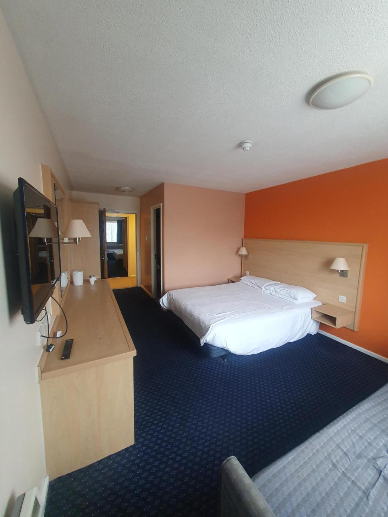 Metro Inns Huddersfield Exteriör bild